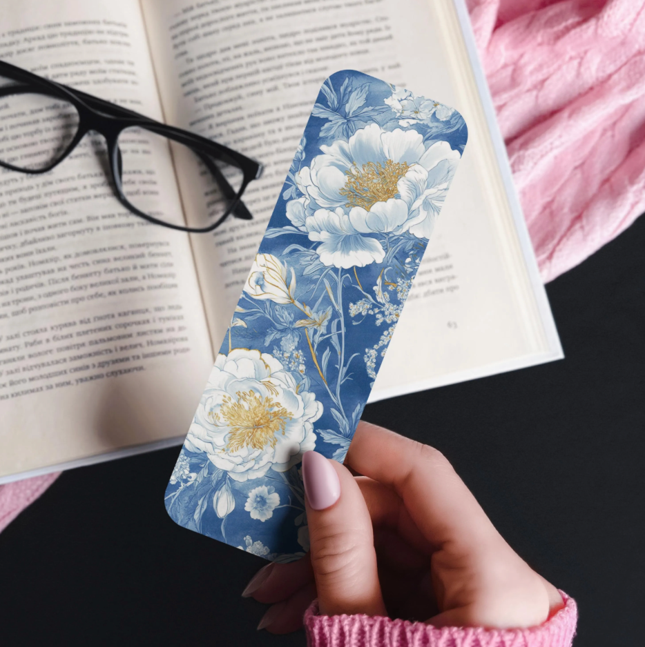Florales Lesezeichen – Blau &  Weiß