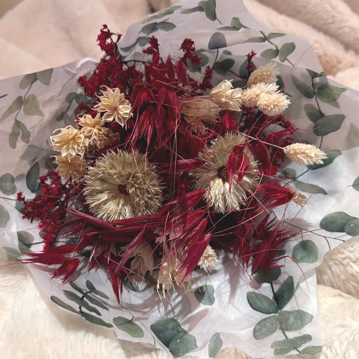 Trockenblumenstrauß in Bordeaux & Natur – Boho Deko mit Trockenblumen – langlebiger Blumenstrauß – Geschenkidee für Sie