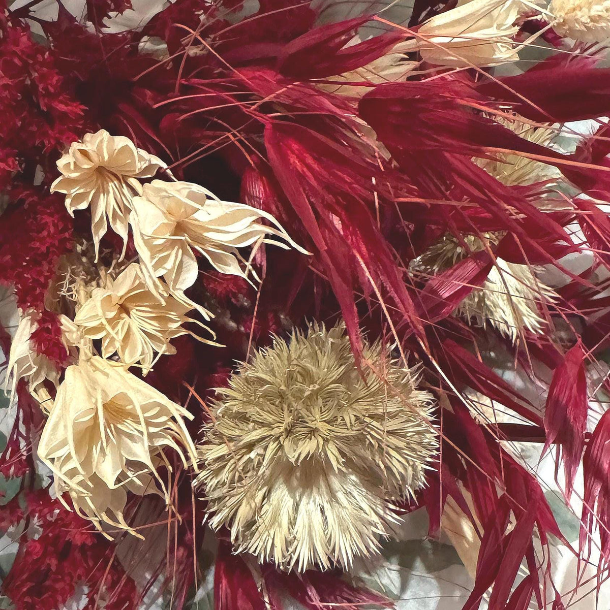 Trockenblumenstrauß in Bordeaux & Natur – Boho Deko mit Trockenblumen – langlebiger Blumenstrauß – Geschenkidee für Sie